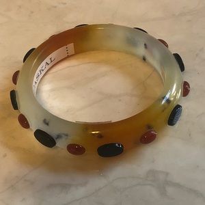 Natural jade bracelet with natural stone